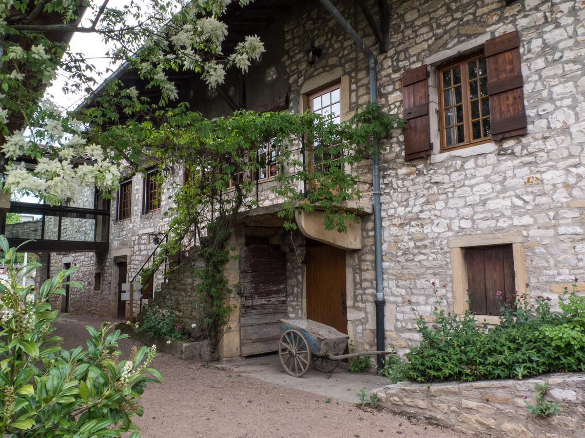 Logis Hotel Restaurant La Vieille Ferme, Macon Nord Sancé Exterior foto
